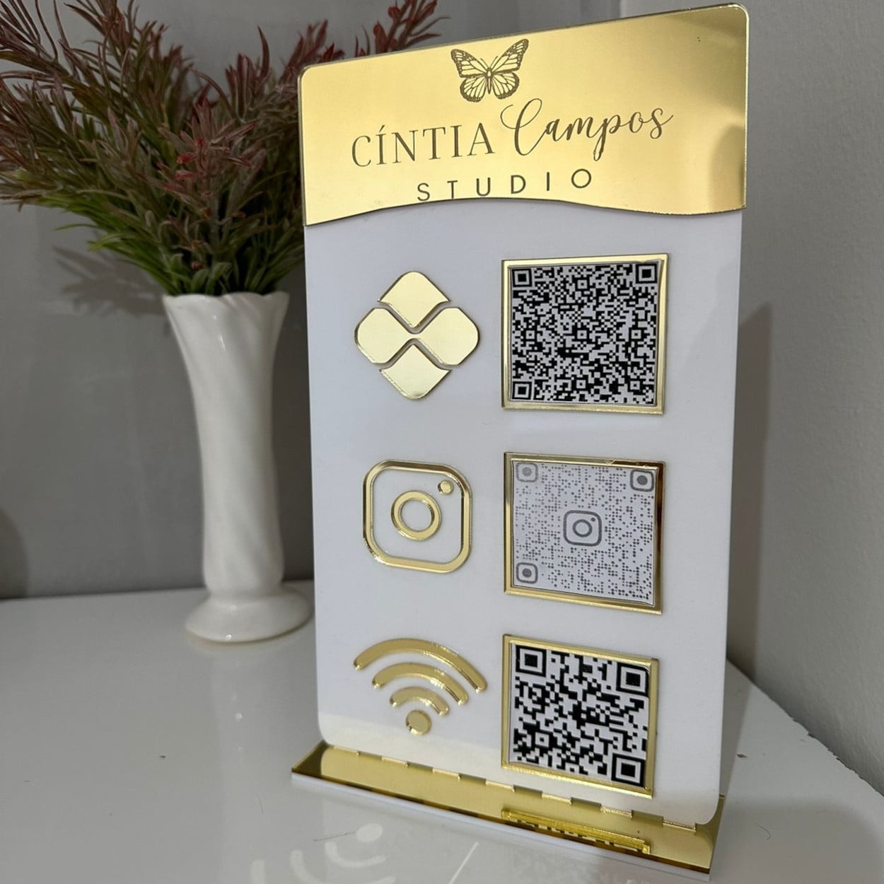 Placa Display 3 QR CODE em Acrílico - Compre online e parcele em 12 ...